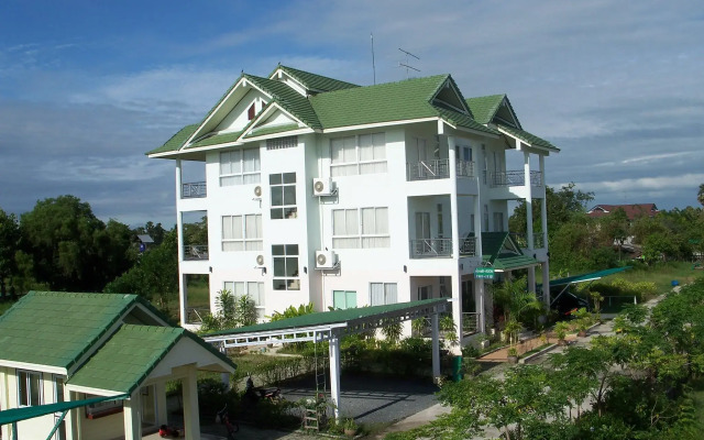 Kasem Garden Hotel Surin