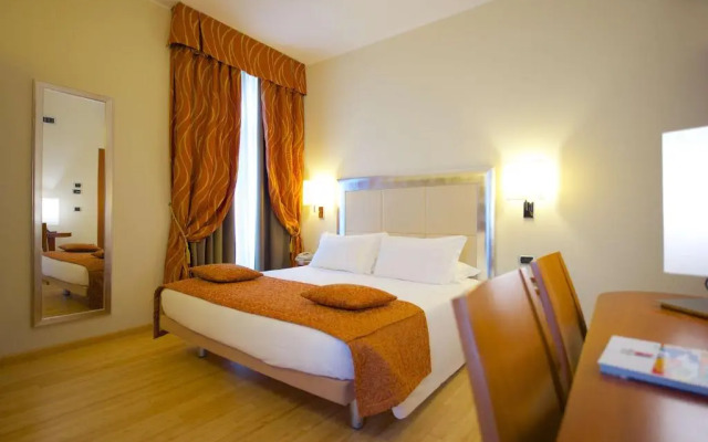 Best Western Crystal Palace Hotel