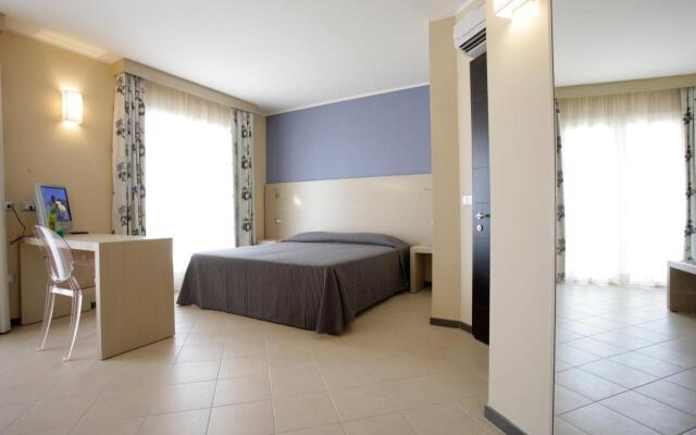 Janus Hotel