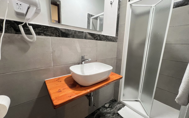 Freedom Traveller Hostel