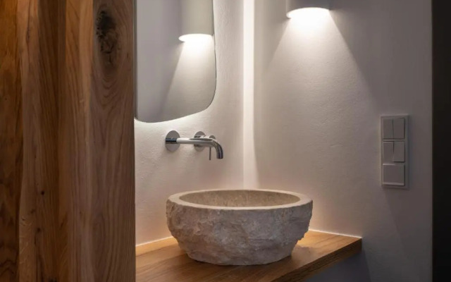 Kosmitis Suites & Villas