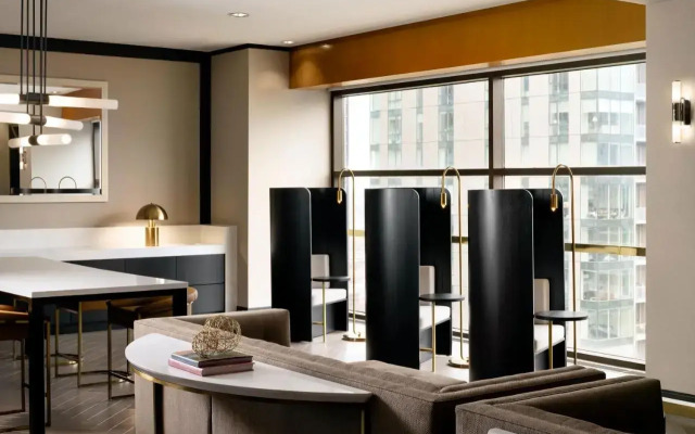 Le Centre Sheraton Montreal Hotel
