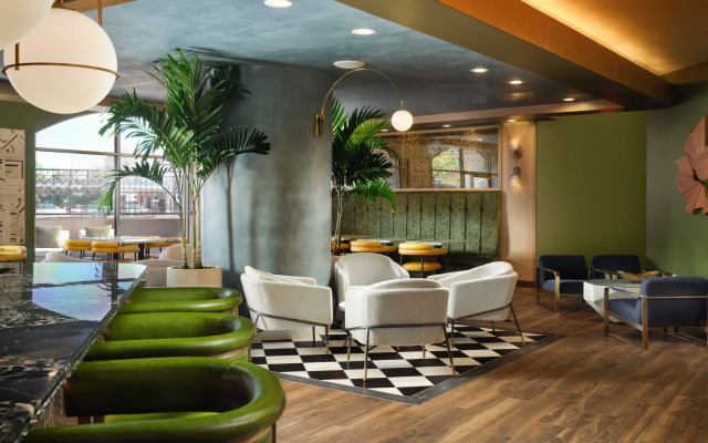 Burton House, Beverly Hills, A Tribute Portfolio Hotel