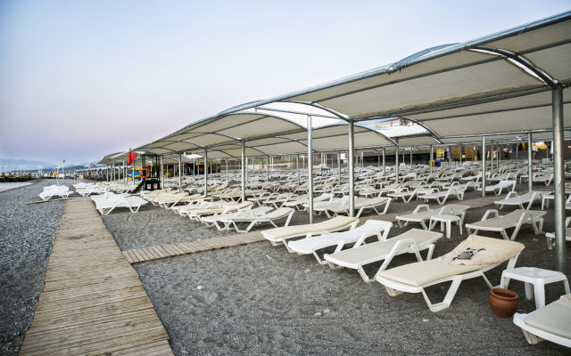 Sailor's Beach Club Hotel