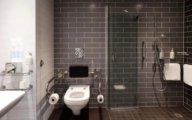 Holiday Inn Express Düsseldorf Airport by IHG