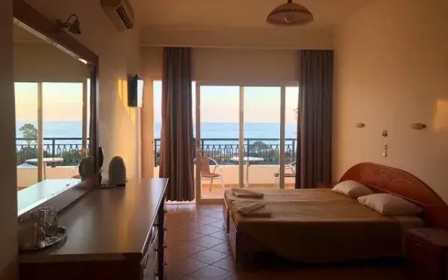 Aloha Hotel