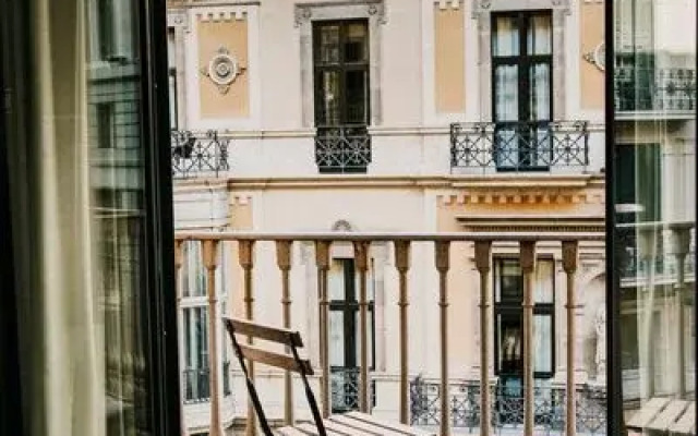 Pulitzer Hotel