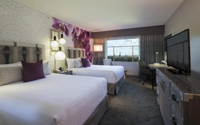 Loews Royal Pacific Resort at Universal Orlando