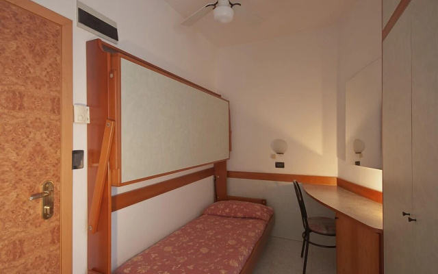Отель Dasamo Dada Hotels