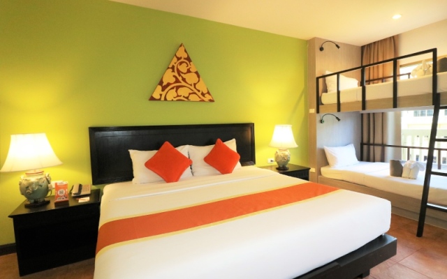 Kata Sea Breeze Resort