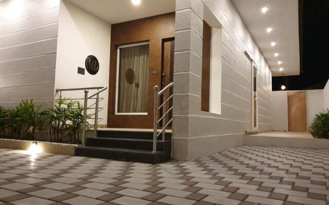D'WAYFARER INN Resort Erode