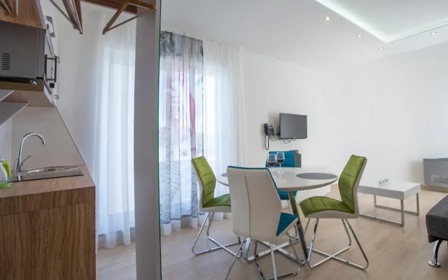 Adrion Aparthotel