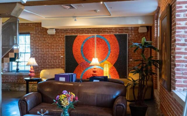 Lancaster Arts Hotel