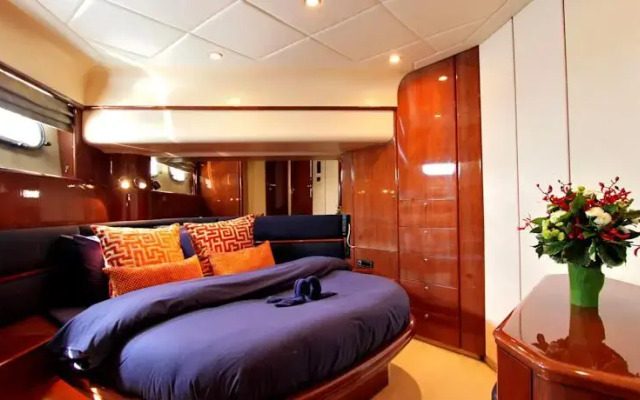 Luxury Yacht IR1311