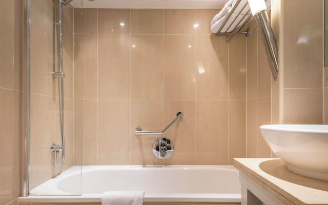 Grand Royale Hyde Park