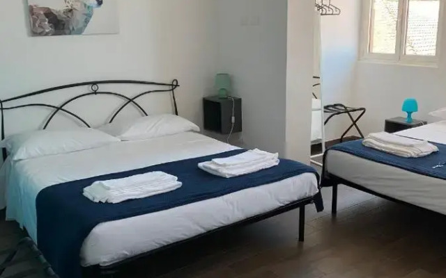Mambo Suites