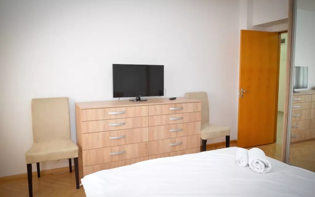 Central Accommodation Rib4