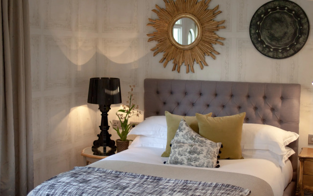 The Warrington Hotel