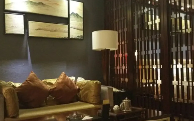 King Royal Hotel Yunfu