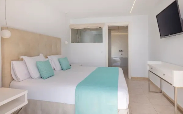 Alua Gran Camp de Mar