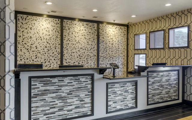 Best Western Plus Rockwall Inn & Suites