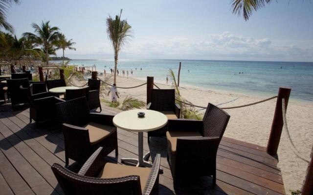 Отель Akumal Bay Beach and Wellness Resort