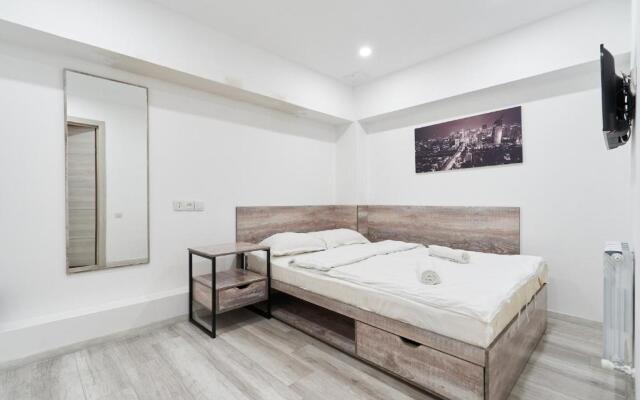 7 days hotel