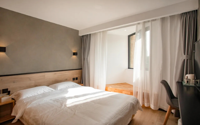 Fresh hotel Beijing station store