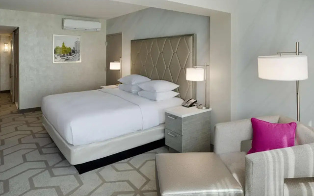 The Kingsley Bloomfield Hills - a DoubleTree by Hilton