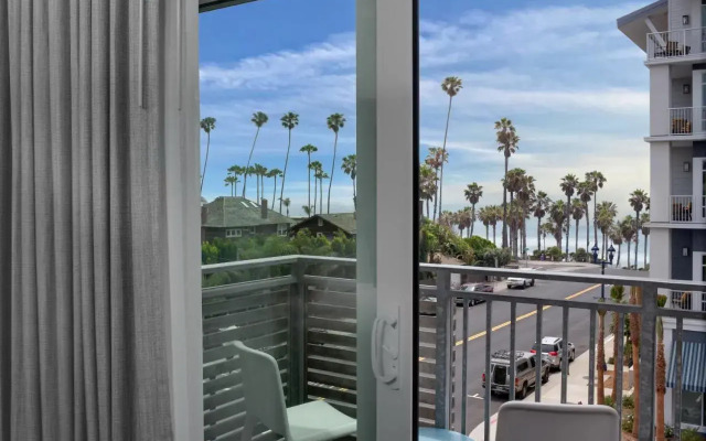 SpringHill Suites by Marriott Oceanside Beach