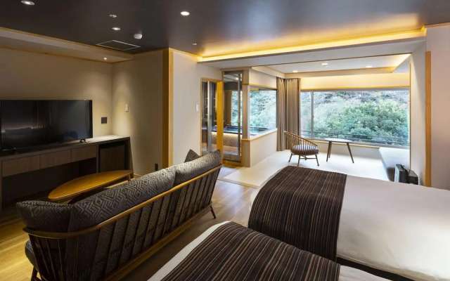 Hotel Okada