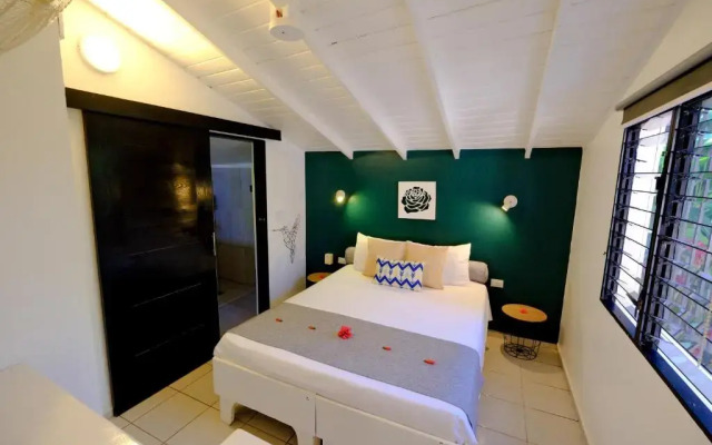 Enjoy Hotel 