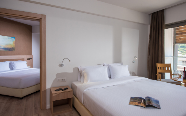I Resort Beach hotel & Spa