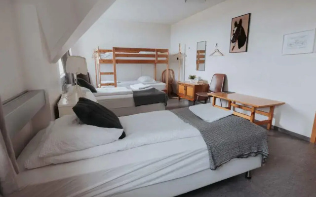 Heradsskolinn Historic Guesthouse