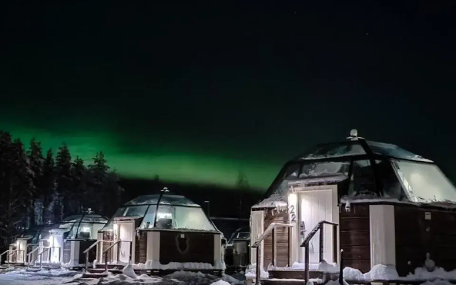 Arctic SnowHotel & Glass Igloos