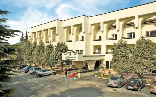 Parsian Evin Hotel