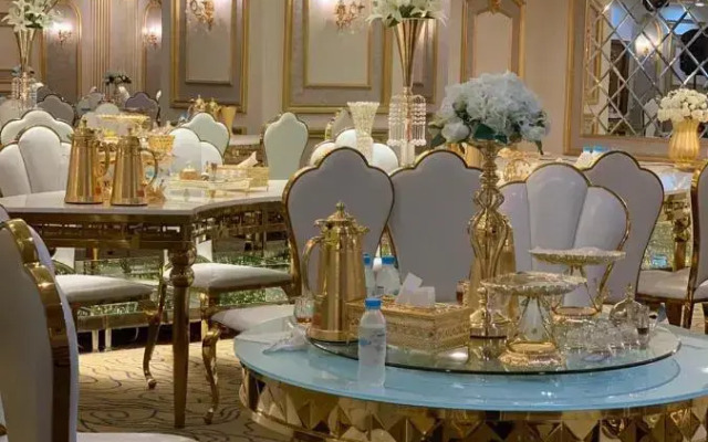 Violet Al Azizia Hotel