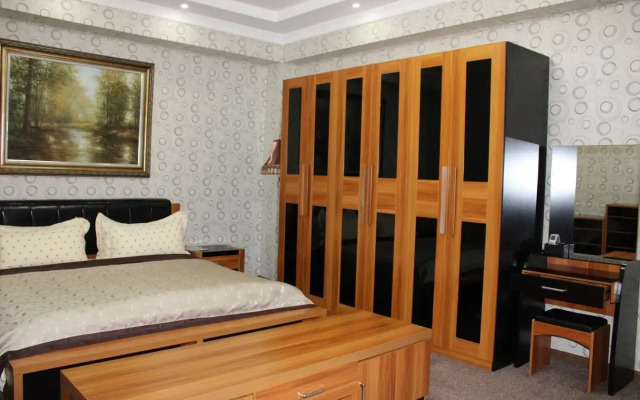 Zarafshan Grand Hotel