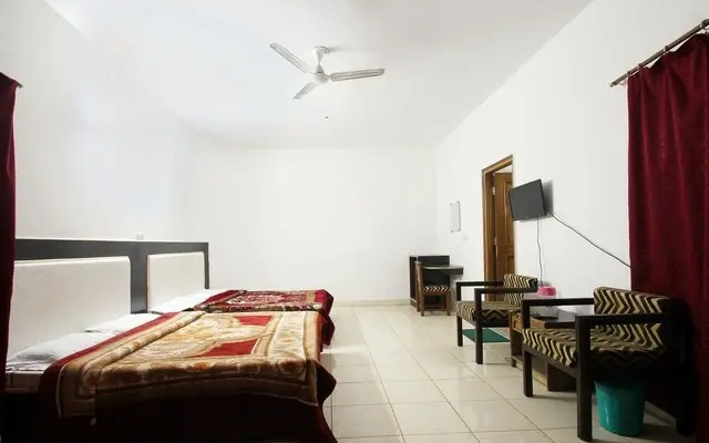 Hotel Mussoorie Midview