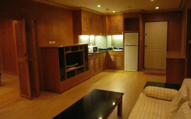 Vt1 Luxury Thai Style Service Apartment