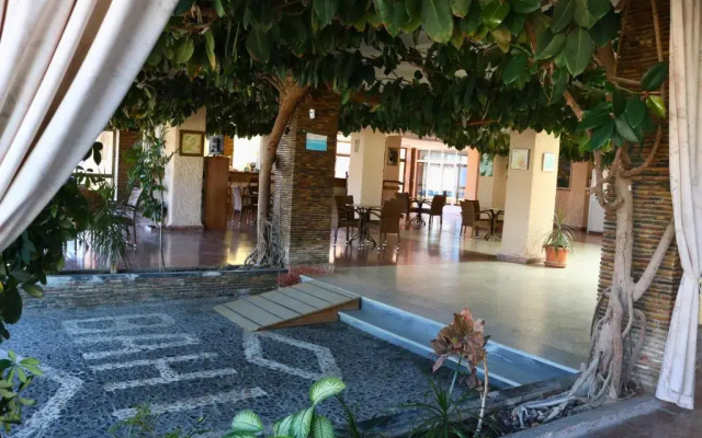 Отель Bahía - 30º Hotels