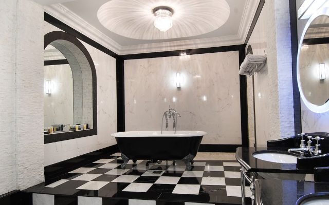 Grand Royale Hyde Park