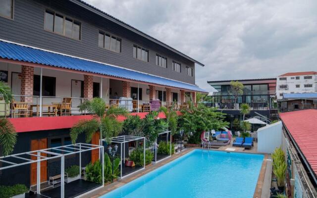 P.U. Inn Resort