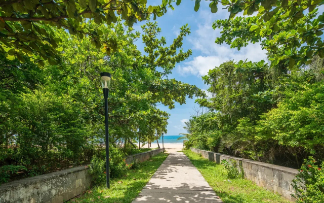 Sanya Huayuan Hot Spring Seaview Resort