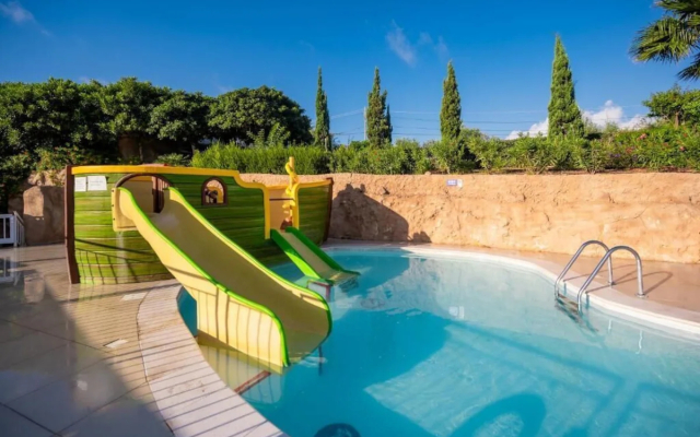 db Seabank Resort and Spa