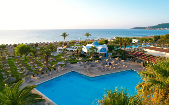 Pegasos Deluxe Beach Hotel