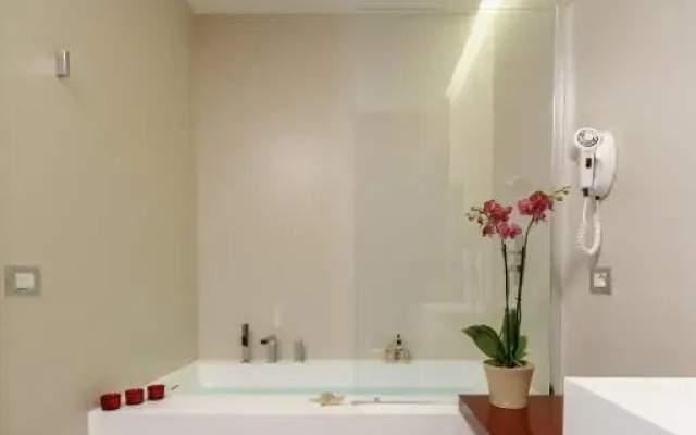 Zafran Boutique Hotel
