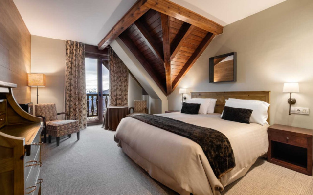 Premium Occitania Double room with view - Photo 1