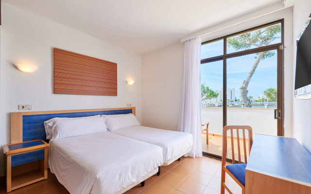 AluaSun Cala Antena – All Inclusive