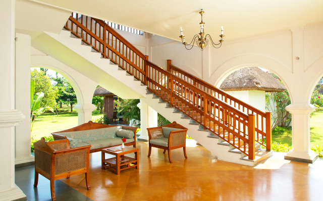Le Pondy Beach & Lake Resort